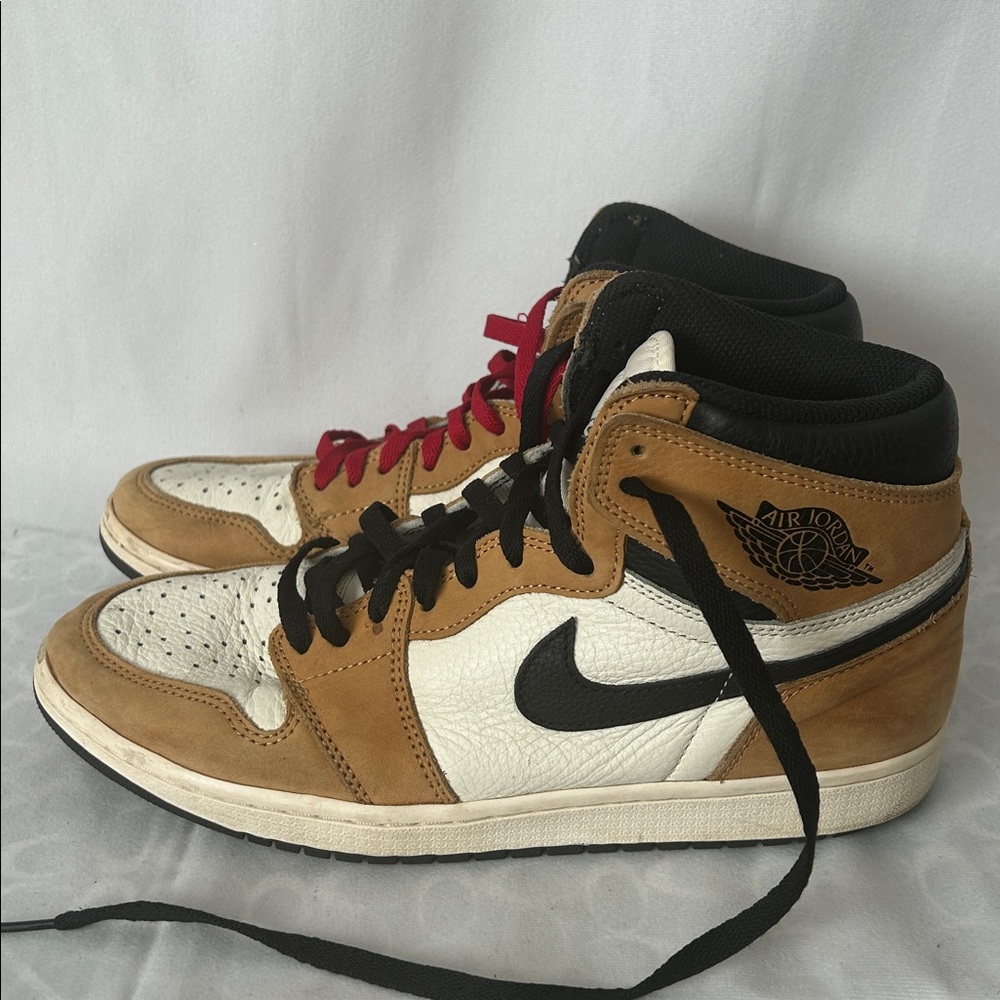 Nike Jordan 1 Retro Rookie Of The Year High-Top Sneakers **Size 10** - Picture 6 of 15